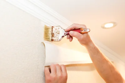 Pose de papier peint à Harbonnières — revêtements muraux et toiles de verre